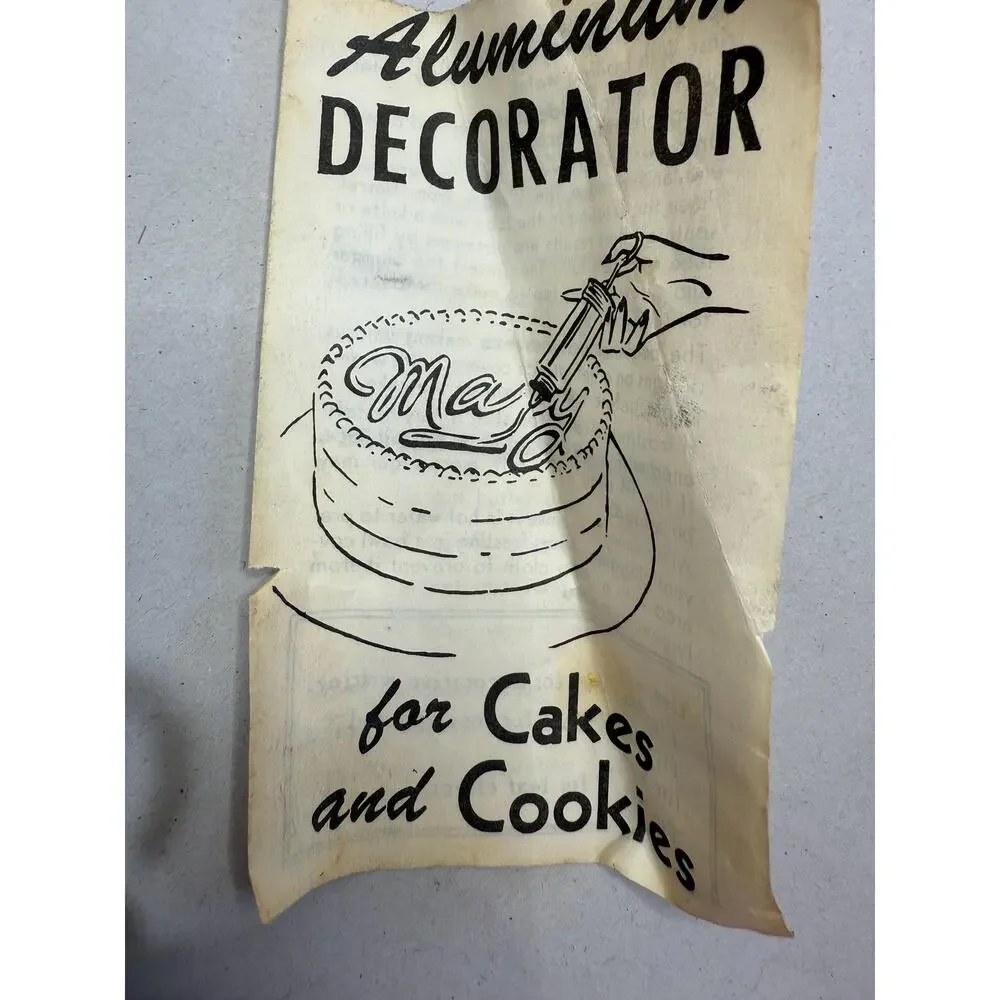 Vintage Aluminum Cake Decorator Set, 4 Icing Tips, Retro Baking Tool (1940s)